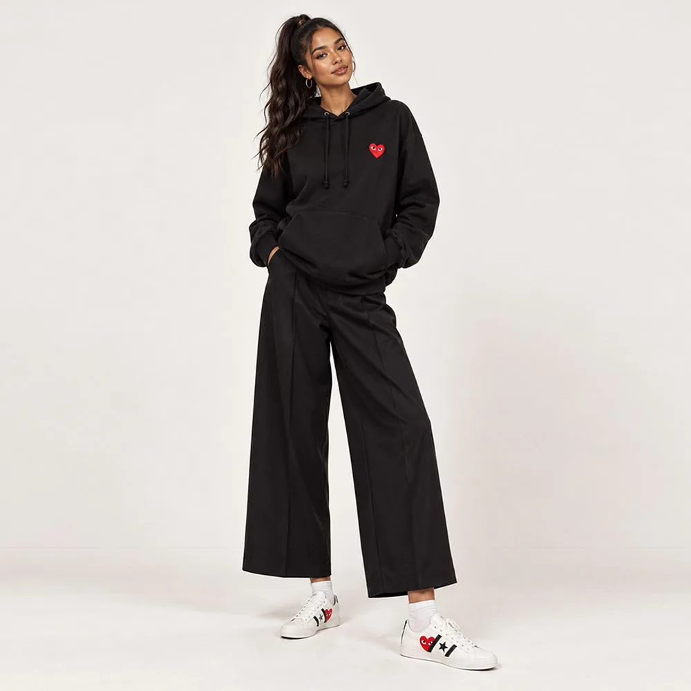 COMME des GARÇONS 꼼데가르송 플레이 하트 로고 후드 티셔츠 정면 컷