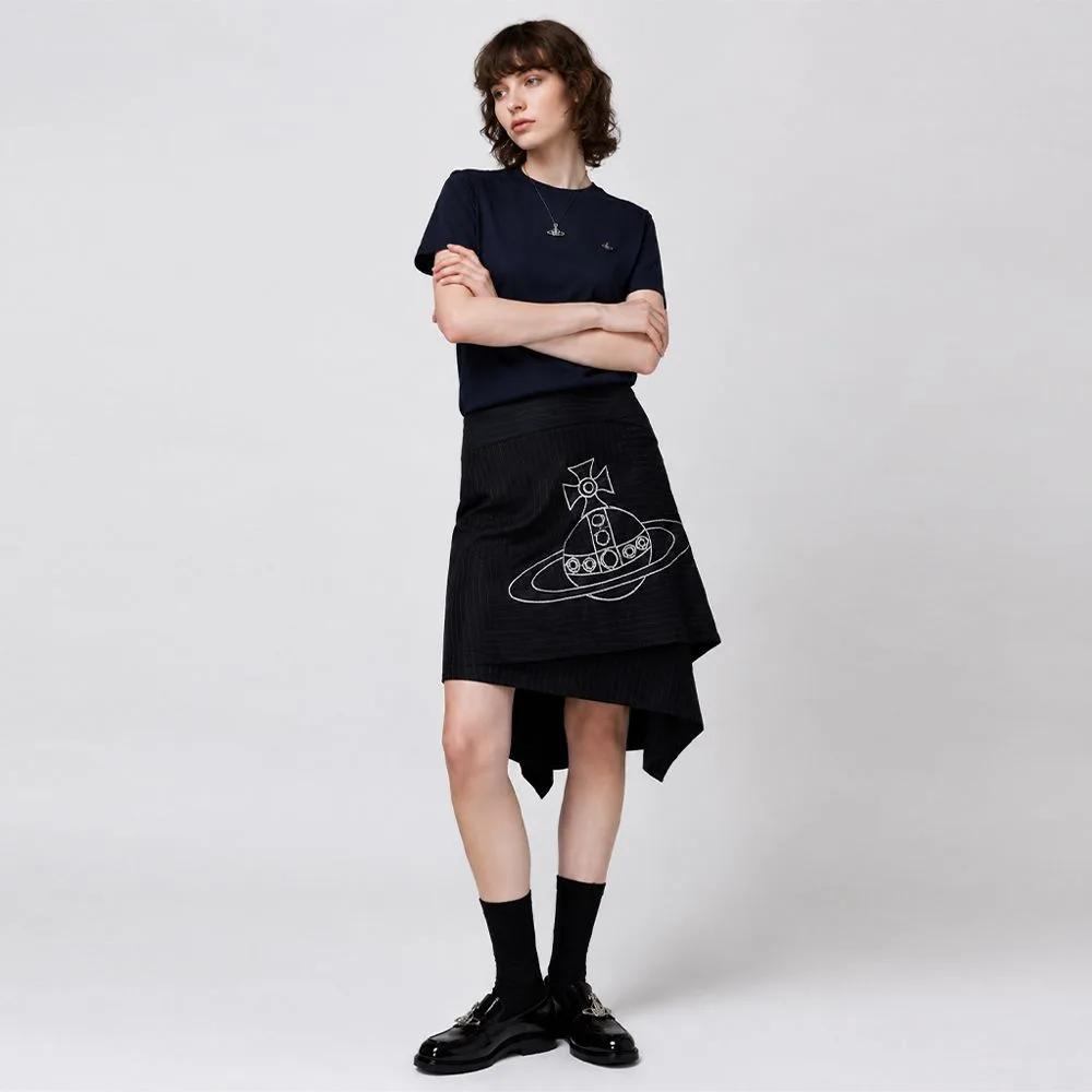 vivienne-westwood 비비안웨스트우드 클래식 라운드 반팔 티셔츠 정면 컷
